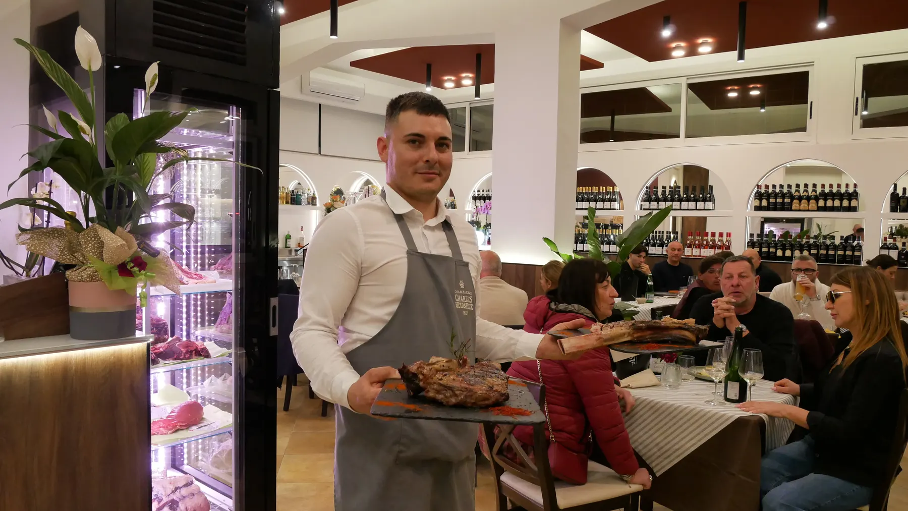 Il team VIGNALUNA al lavoro in sala